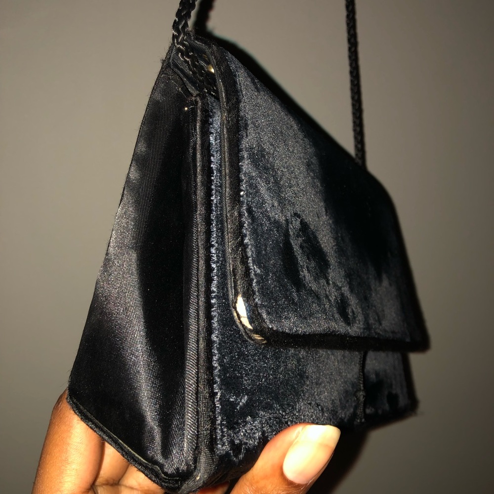 Cute vintage velvet purse - Picture 3 of 5